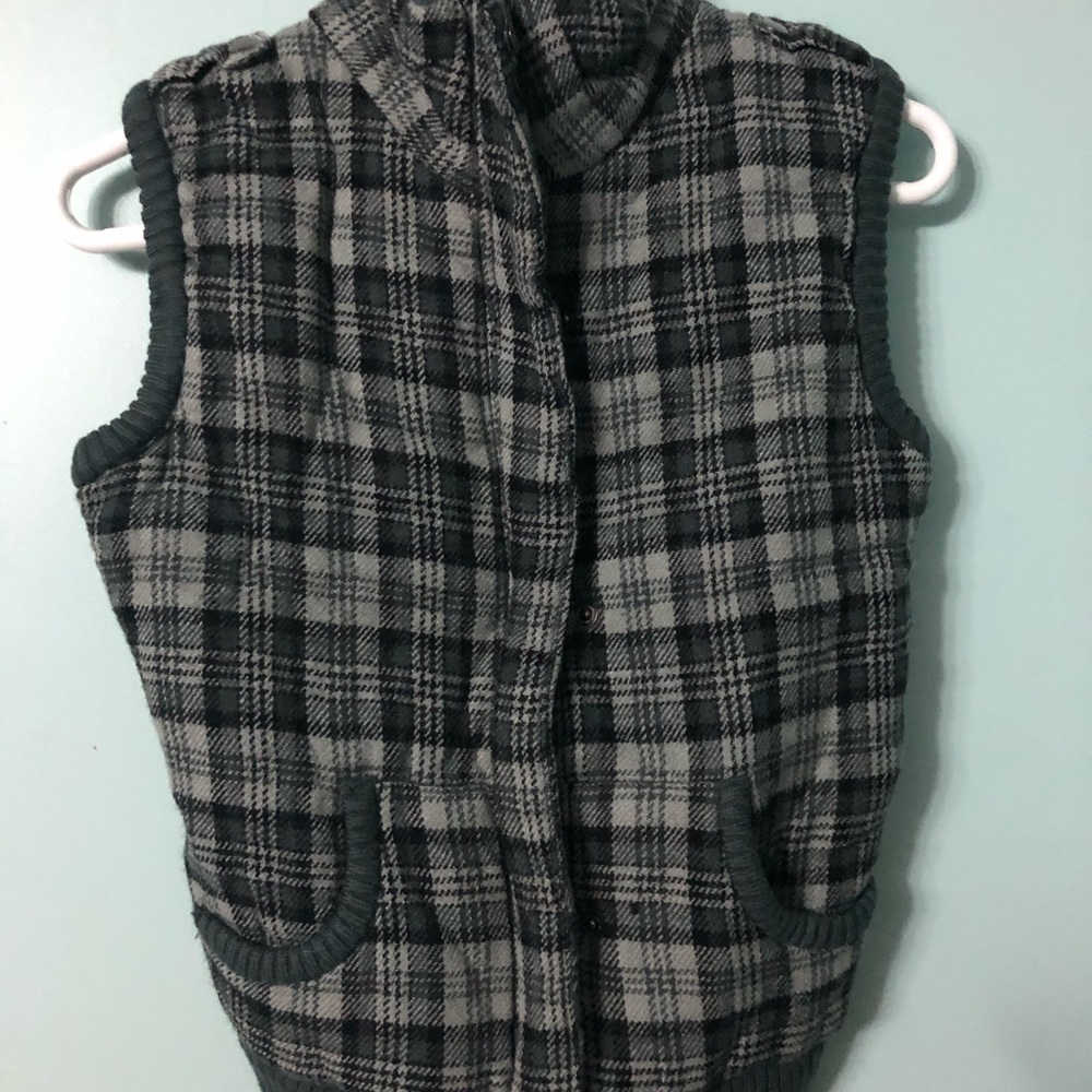 Mossimo vest